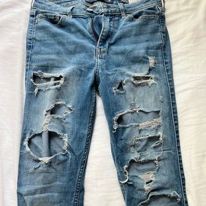 Ripped Skinny Jeans